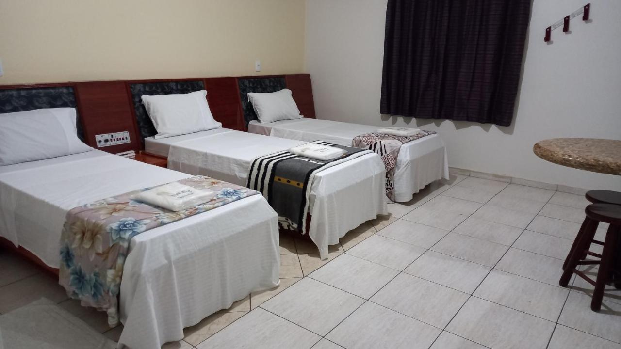 Hotel Dalias กัวรูยุส ภายนอก รูปภาพ